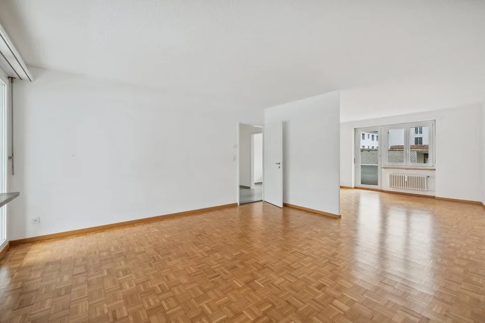 MIETEN OHNE KAUTION - Zentrale und geräumige Wohnung