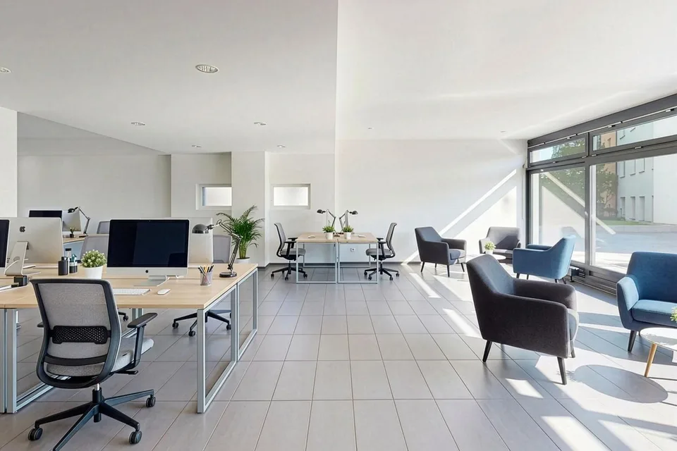 Attraktive Büro-/Ladenfläche im Erdgeschoss mit Terrasse und Lagerraum