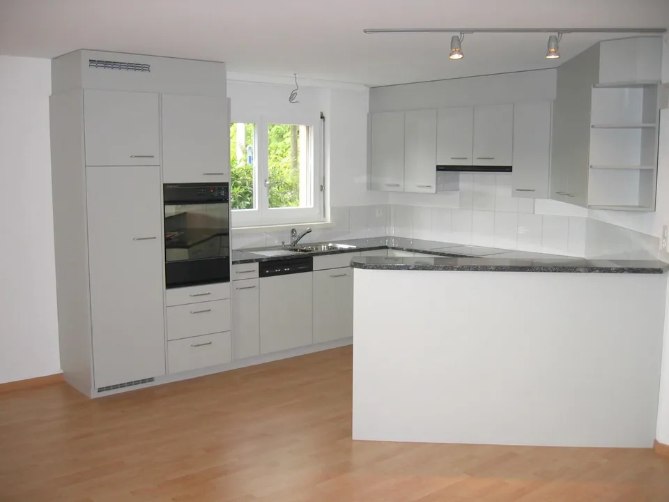 4.5.Zimmerwohnung an zentraler Lage in Höngg
