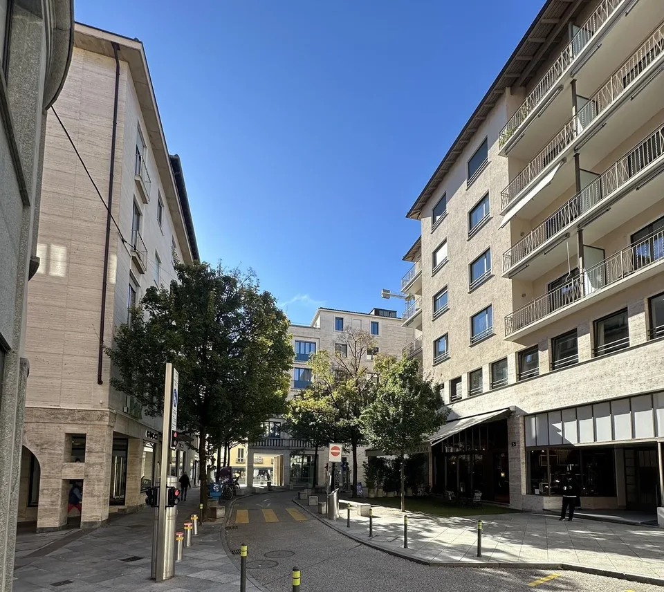 AFFITTASI CENTRALISSIMO APPARTAMENTO ARREDATO CON BALCONE