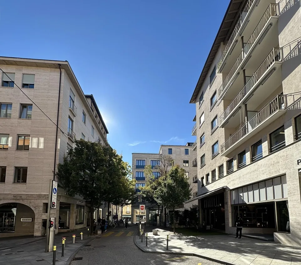 AFFITTASI CENTRALISSIMO APPARTAMENTO ARREDATO CON BALCONE