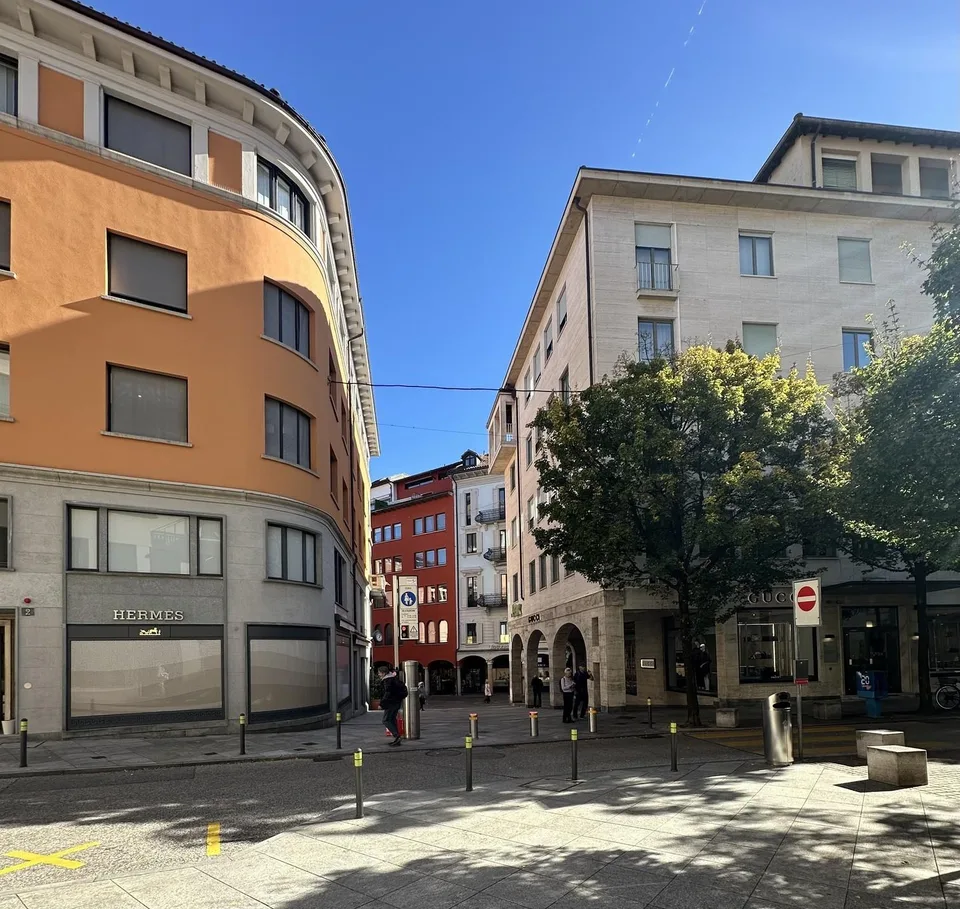 AFFITTASI CENTRALISSIMO APPARTAMENTO ARREDATO CON BALCONE