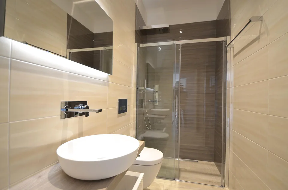 Moderne Wohnung mit eingezäuten Garten - appartamento con giardinetto