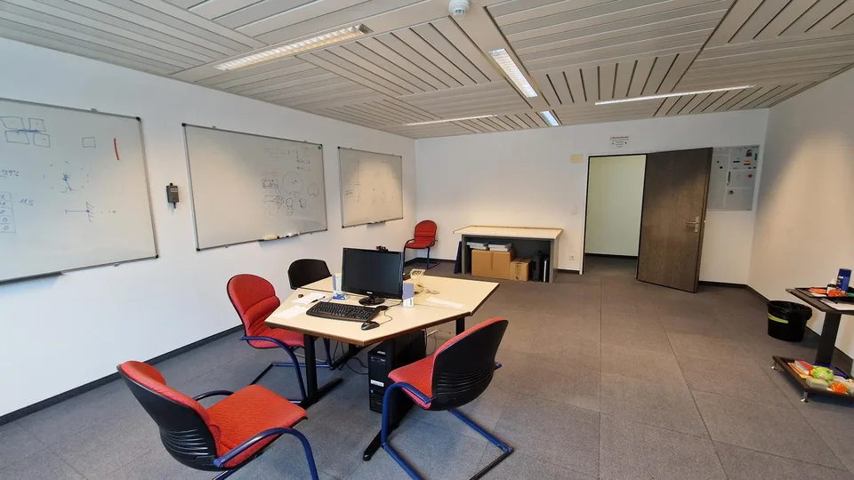 Büro / Gewerbe / Praxis / Atelier: 591 m2 in Chur West zu vermieten