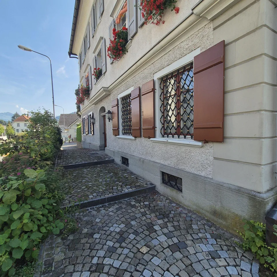 Wohnung mit Möglichkeit zur gewerblichen Nutzung im Zentrum – foto 7 di 14