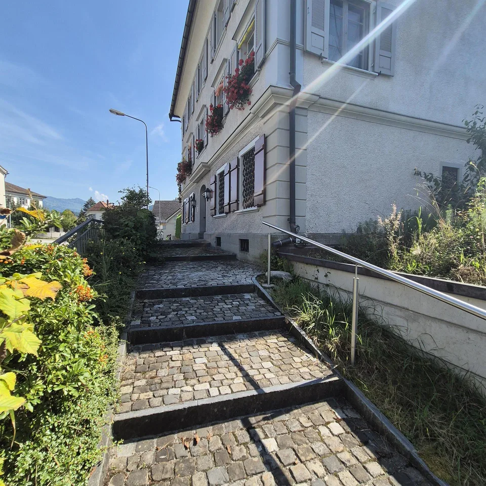 Wohnung mit Möglichkeit zur gewerblichen Nutzung im Zentrum – foto 6 di 14