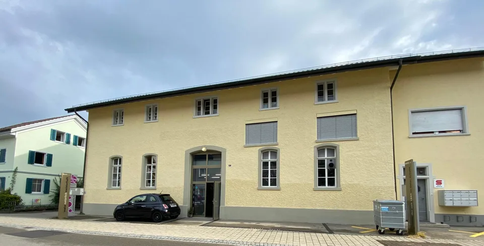 Vielseitige Gewerbefläche mitten in Uster zu vermieten