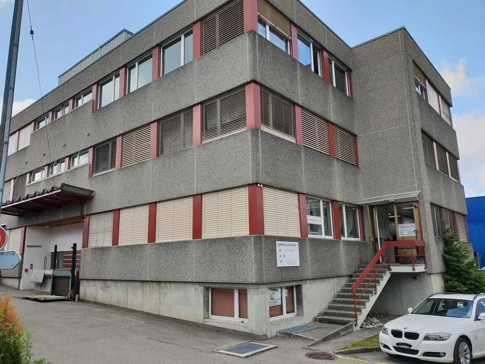 Gewerberaum / Büro mit Weitblick à 65.40 m2 im "Hirzi" Zollikofen