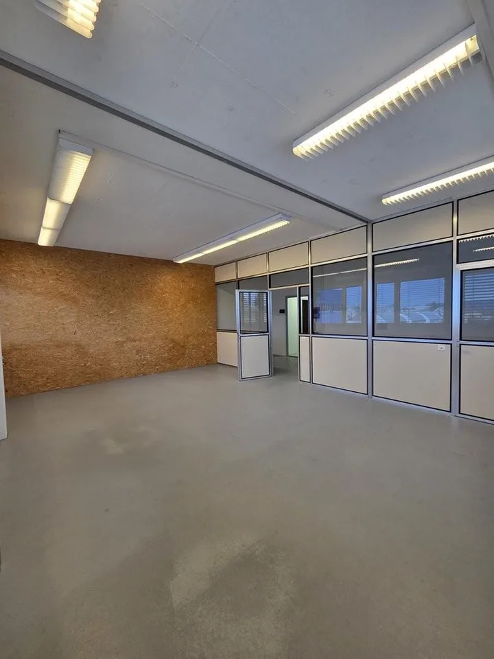 Gewerberaum / Büro mit Weitblick à 65.40 m2 im "Hirzi" Zollikofen