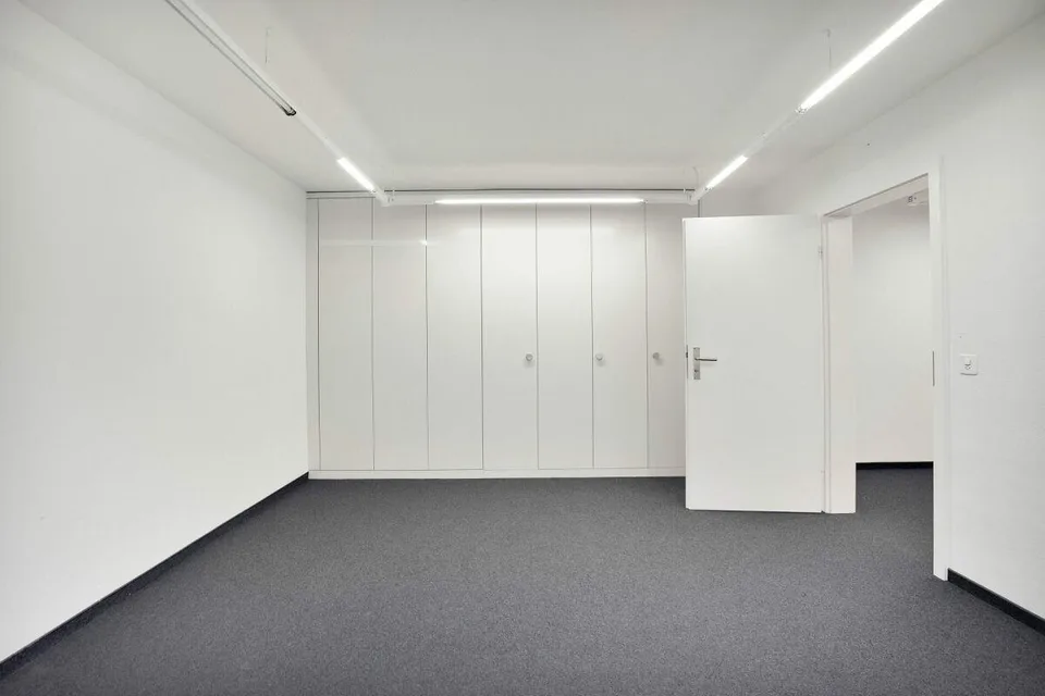 Beste Lage für Ihr Gewerbe!