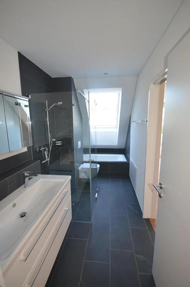 Schöne, helle 5.5 Zimmer DG Wohnung in Braunau TG
