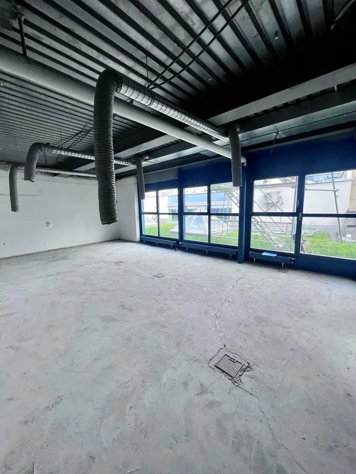 Zentrale Gewerbefläche an der Bahnhofstrasse zu vermieten