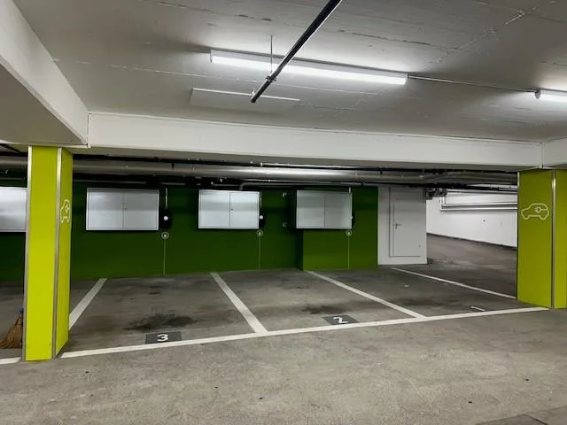 Einstellplätze sowie Elektroparkplätze, in 8048 Zürich,  zu vermieten