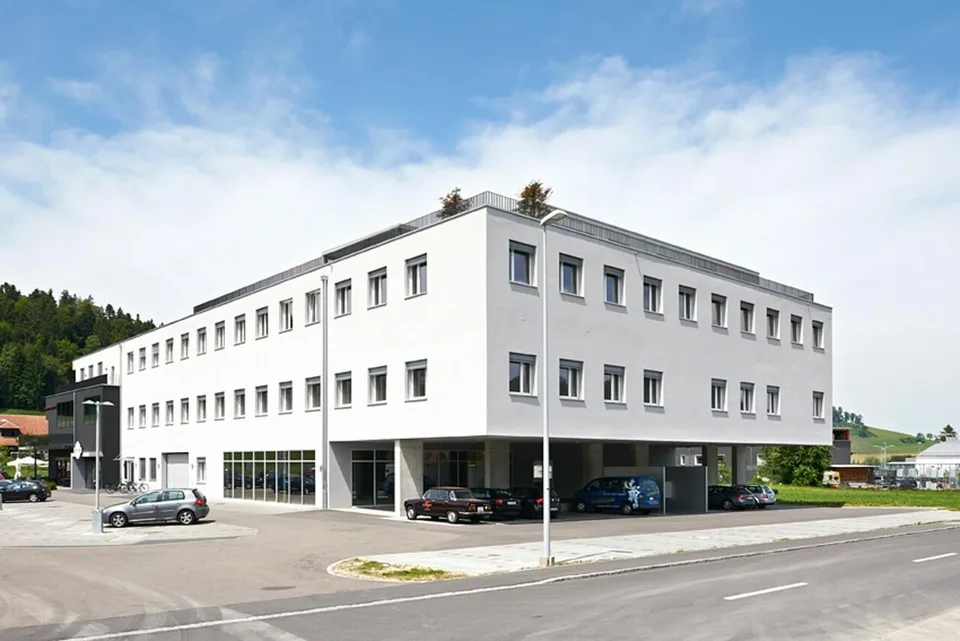 Grosszügige Büro- / Gewerberäumlichkeiten