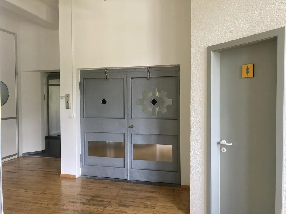 Gewerberäume (157 - 658 m2) mit guter Zufahrt und genügend PP – Foto 8 von 14