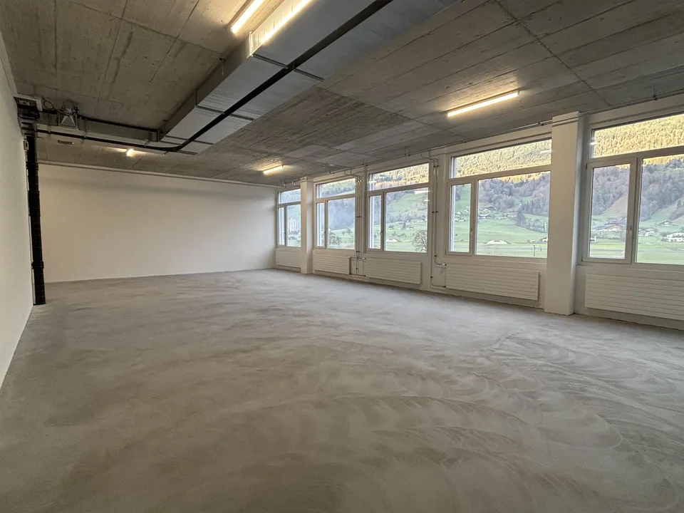 Moderne und flexible Gewerberäume an zentraler Lage in Sarnen
