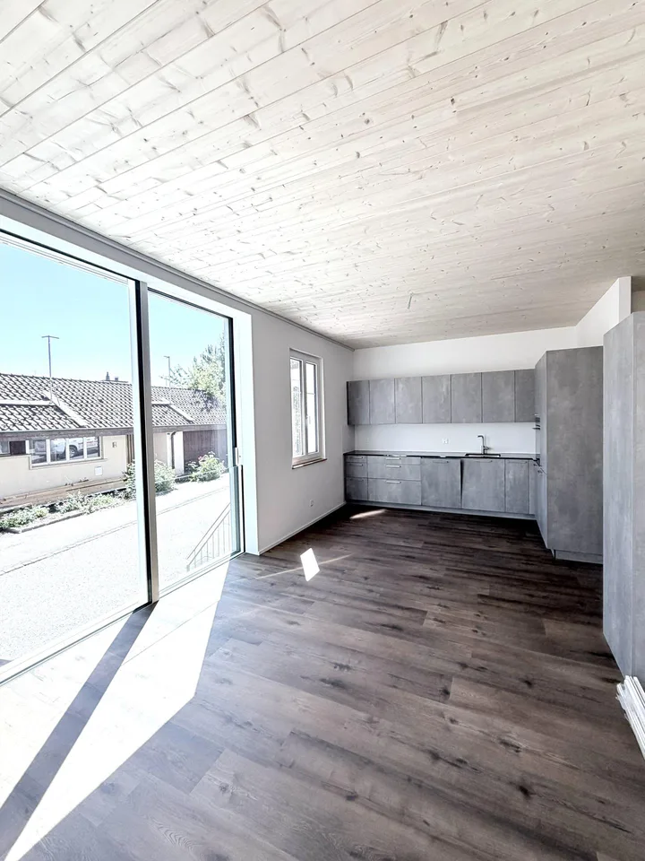 2.5 Zimmer Neubauwohnung mit Lift