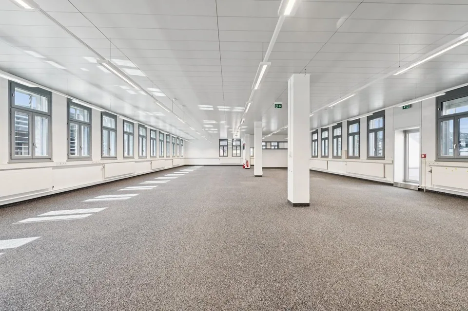 À louer - Locaux administratifs de 361 m²
