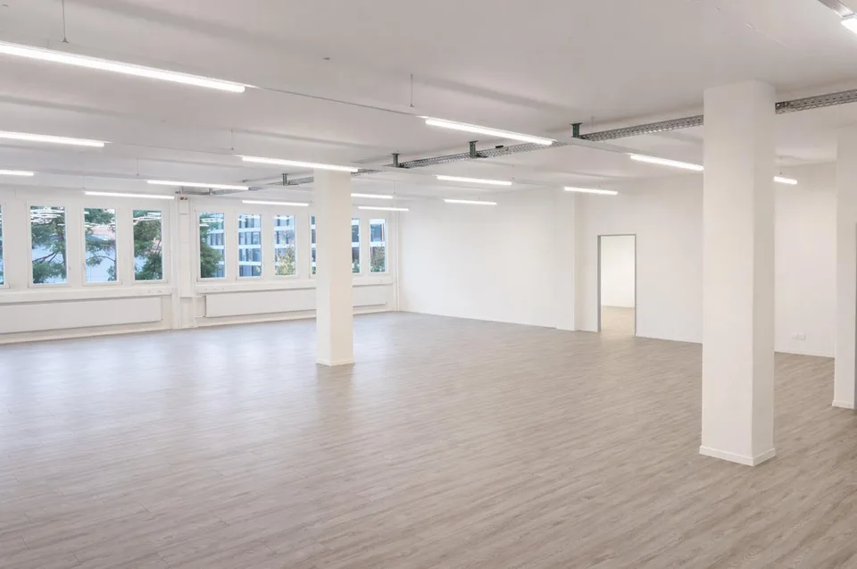 878 m² Büro- und Gewerbefläche in Cham  flexibel kombinierbar