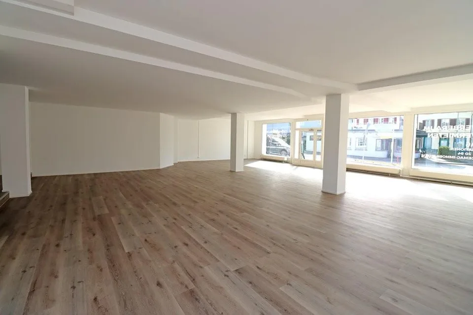 Modern ausgebaute Gewerbefläche zu vermieten