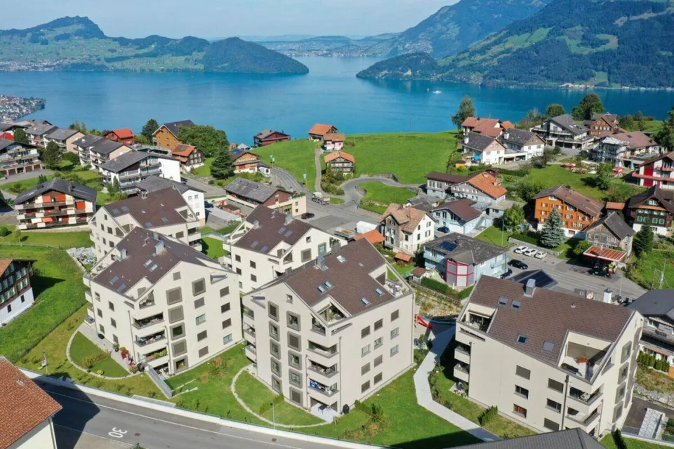 Einstellhallenplätze in Emmetten zu vermieten!