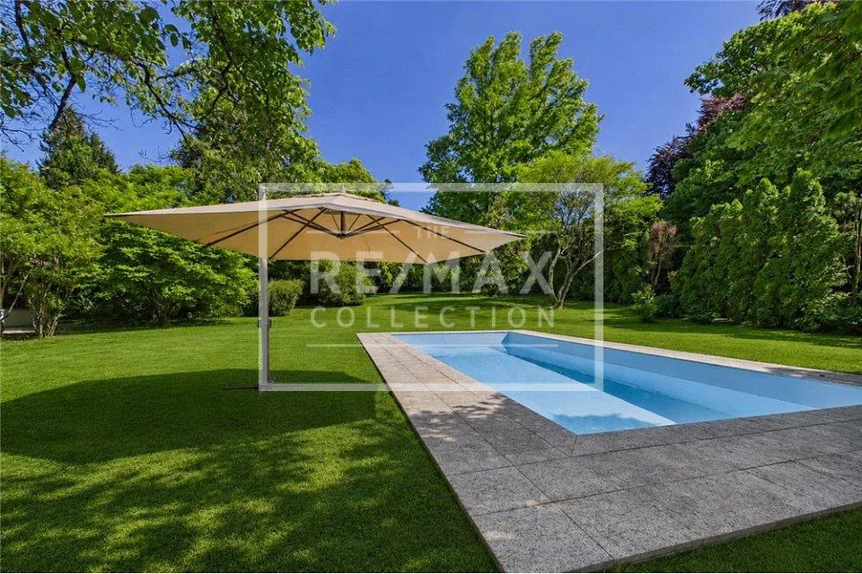 Elegante villa con piscina e giardino privato a Gentilino – Foto 7 von 13