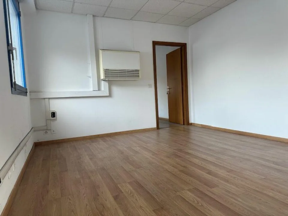 Affittasi uffici – Foto 10 von 18