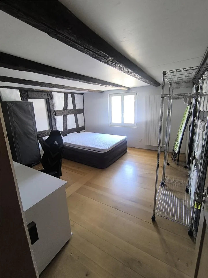 Möbliertes Einzelzimmer