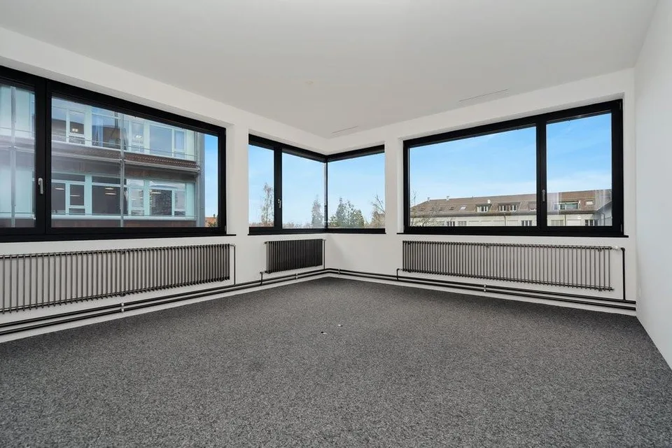 Top angebundene Büro- und Praxisflächen in Wabern