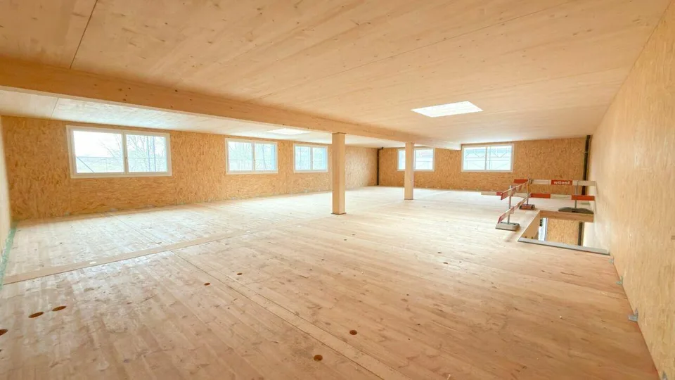 Nachhaltige Edelrohbau-Boxen mit Autobahnanbindung - für Büro, Work...