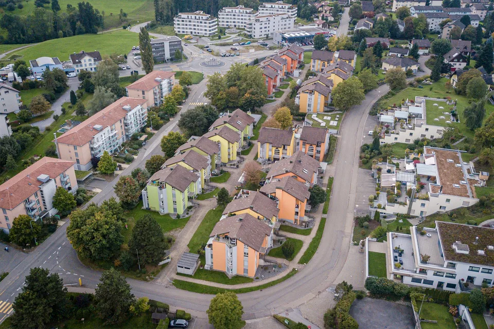 Auto-, Mofa & Motorradeinstellplätze in Tiefgarage mieten