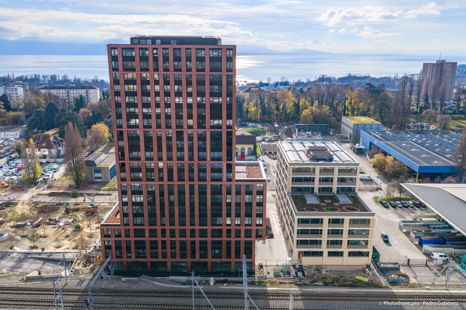 Bureaux avec vue panoramique sur le lac !