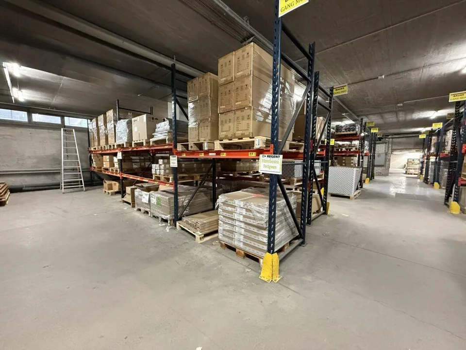 Gewerbeflächen mit ca. 1'200 m2 auf einer Ebene