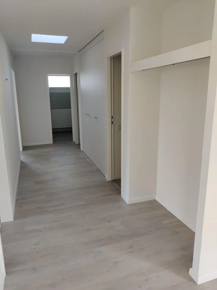 Grosse 4 1/2-Zimmer-Attika-Wohnung mit zwei Terrassen – Foto 6 von 13
