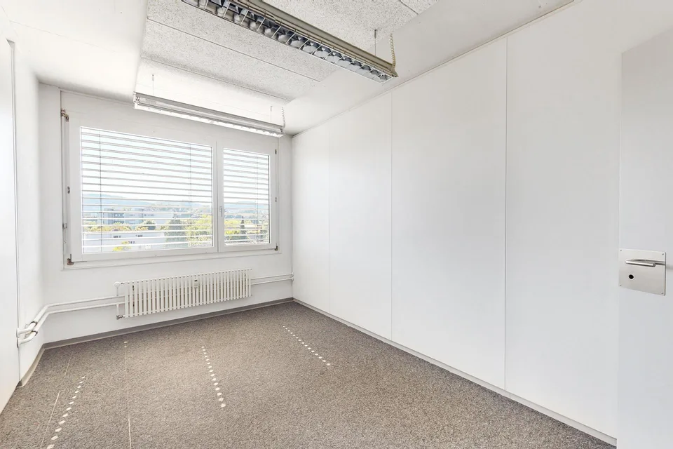 Ihr neuer Firmensitz direkt am Bahnhof Gümligen