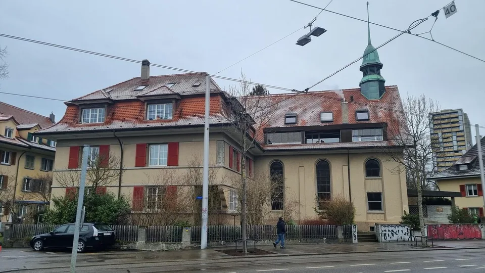 Praktischer Büroraum im Erdgeschoss an zentraler Lage in Bern-Bümpliz