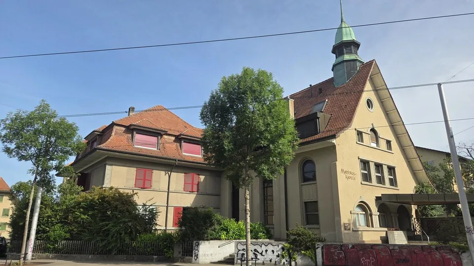 Praktischer Büroraum im Erdgeschoss an zentraler Lage in Bern-Bümpliz