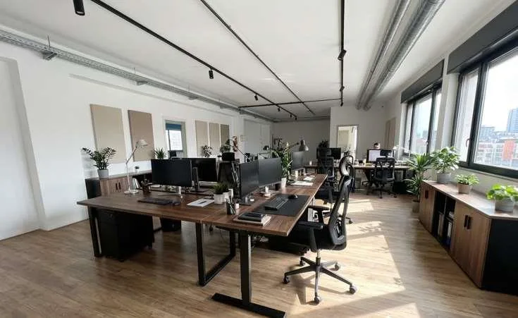 Ampio ufficio open space (250 m²) - Lamone, a pochi minuti dalla stazi