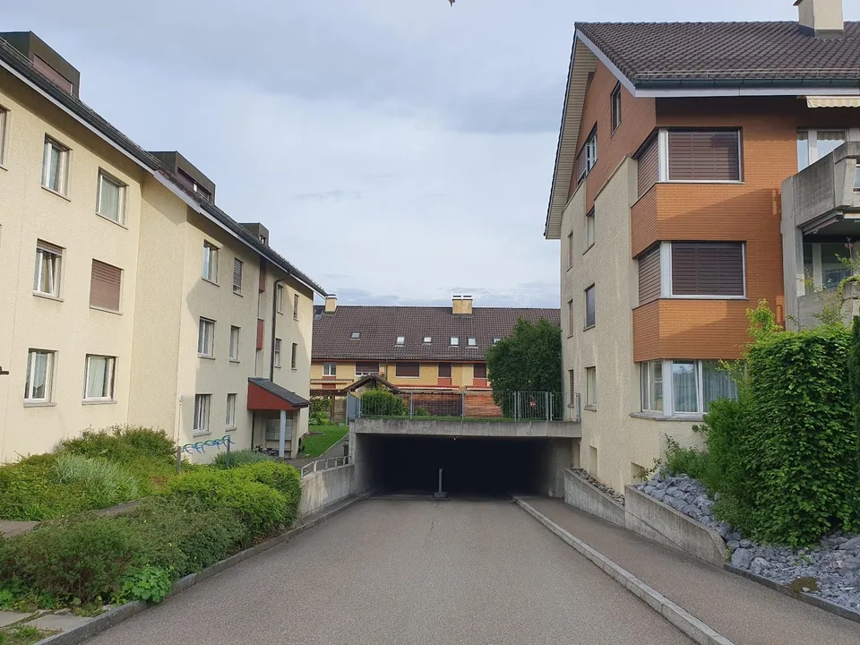 Tiefgaragenplatz zu vermieten