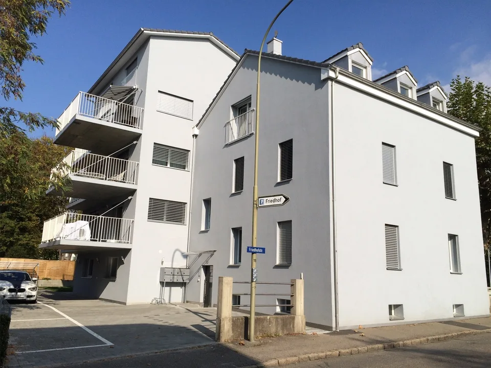 4.5-Zimmer-Maisonette-Dachwohnung mit Kamin und Waschmaschine
