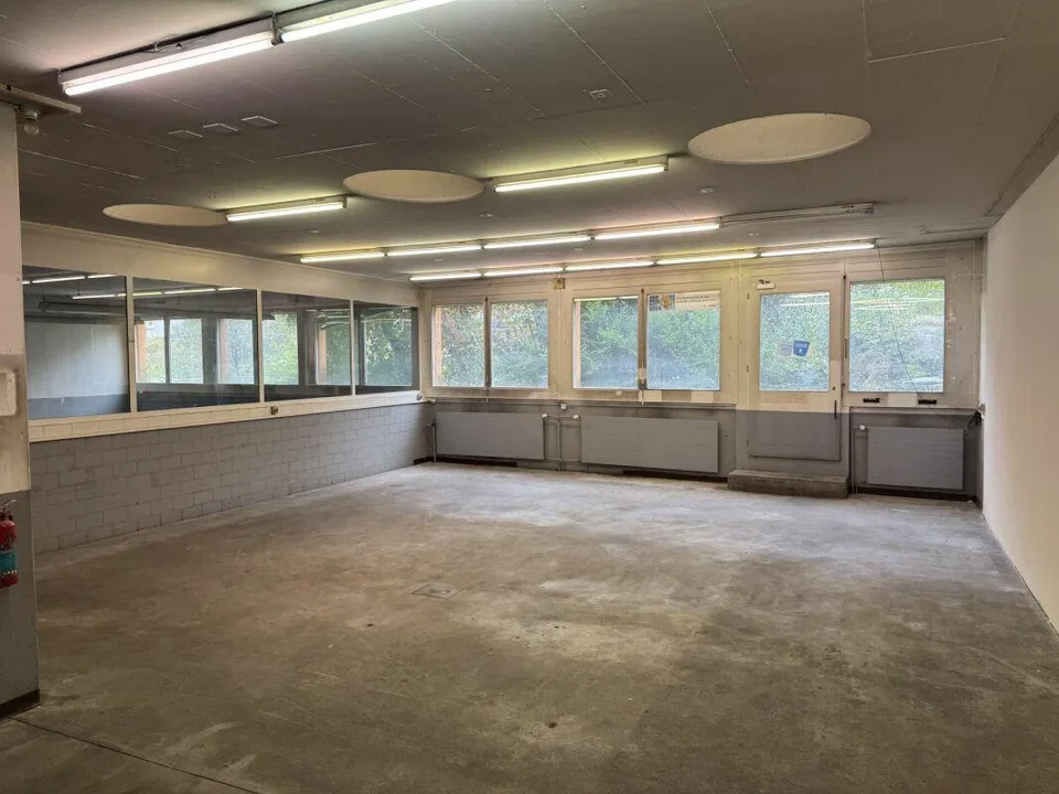 Atelier / Büro ab 180 m2 im Erdgeschoss