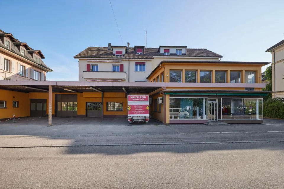 Gewerbe mit Verkaufsfläche im EG (500m2 davon 90 m2 Verkaufsladen) ...