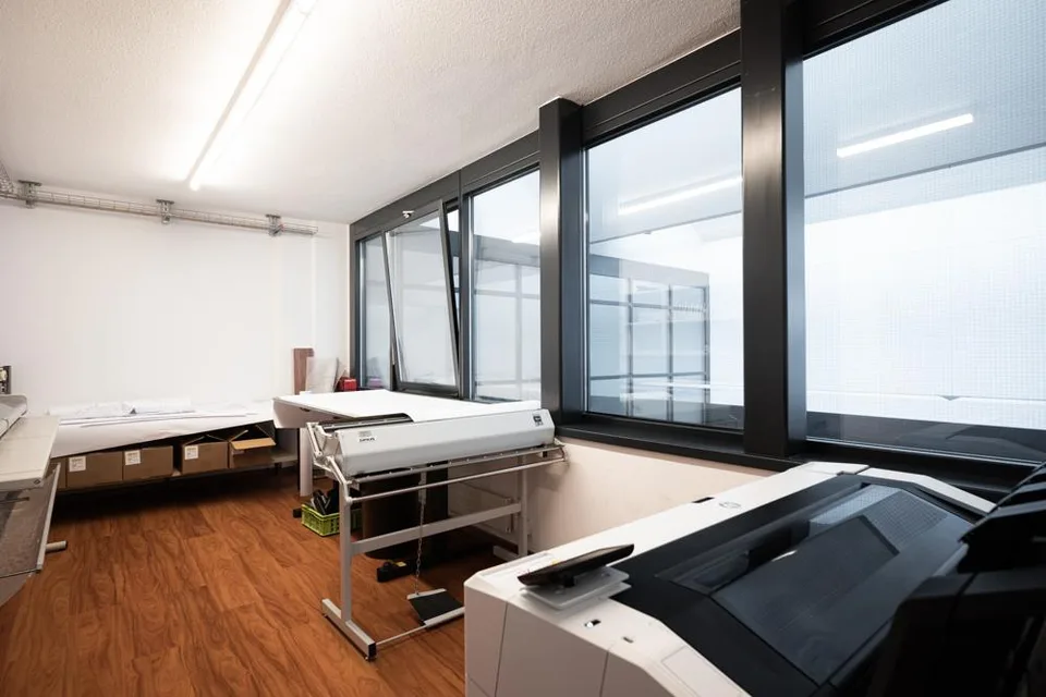 193 m2 helle Attika Nutzfläche mit Weitsicht und grosser Terrasse – Foto 10 von 24