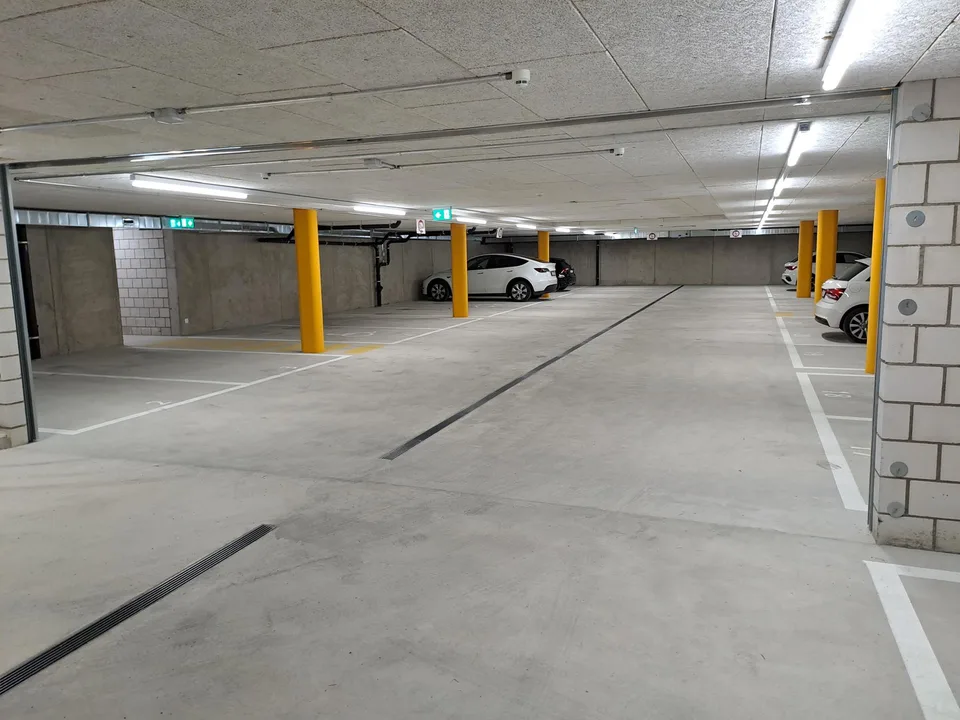 Parkplatz AEH im Gundeli - direkt beim Bahnhof SBB