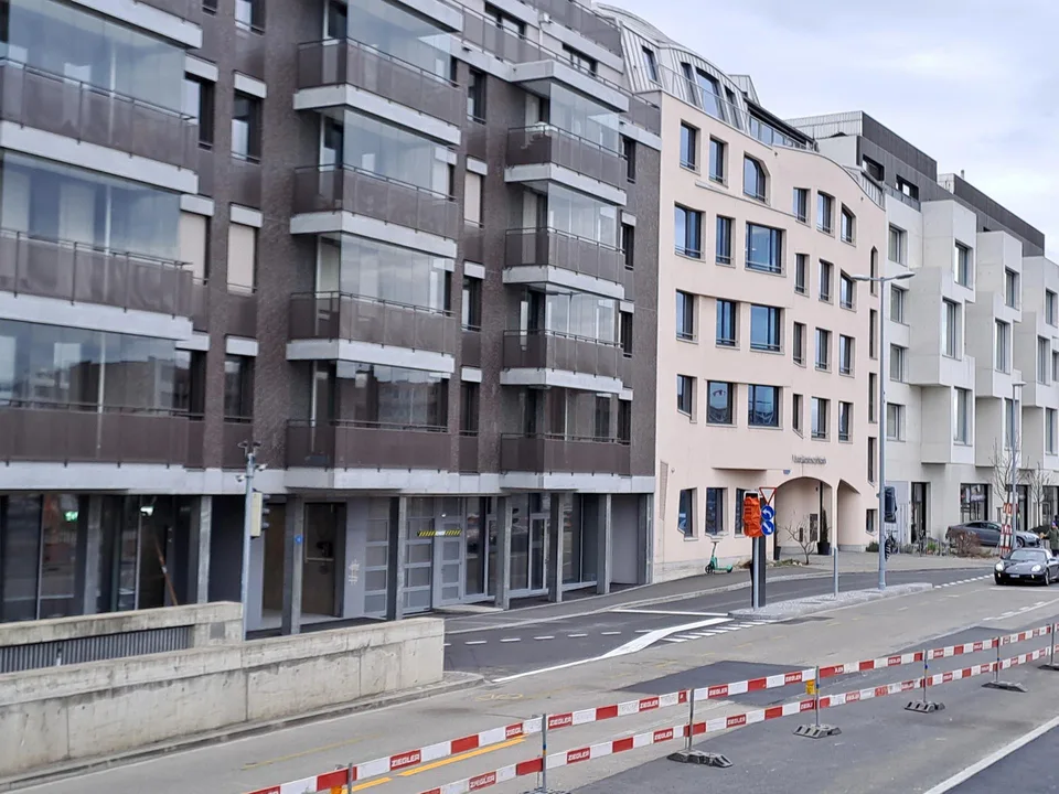Parkplatz AEH im Gundeli - direkt beim Bahnhof SBB
