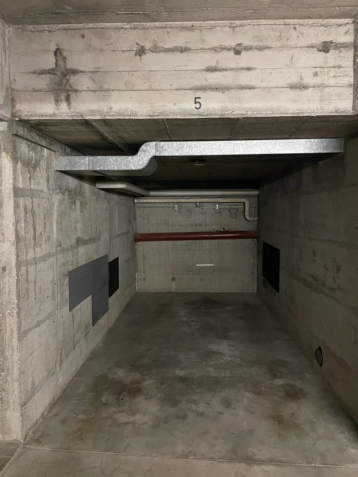 Einstellhallenplätze in Riehen zu vermieten