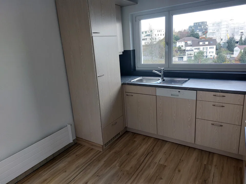 Tolle 4-Zimmerwohnung mit Seesicht