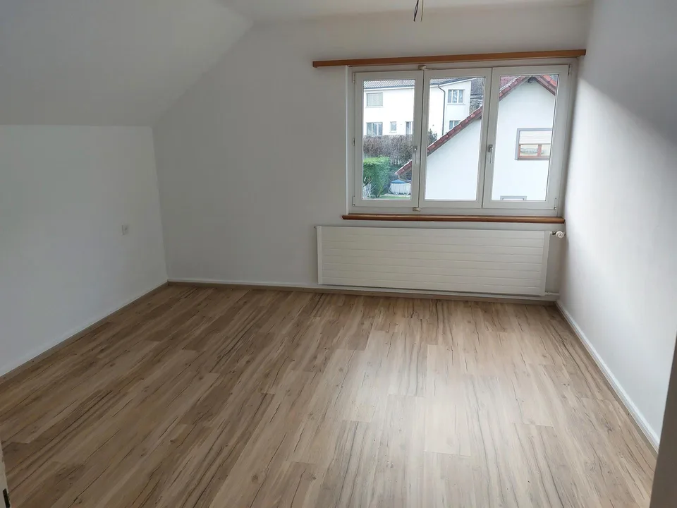 Tolle 4-Zimmerwohnung mit Seesicht – Foto 7 von 9