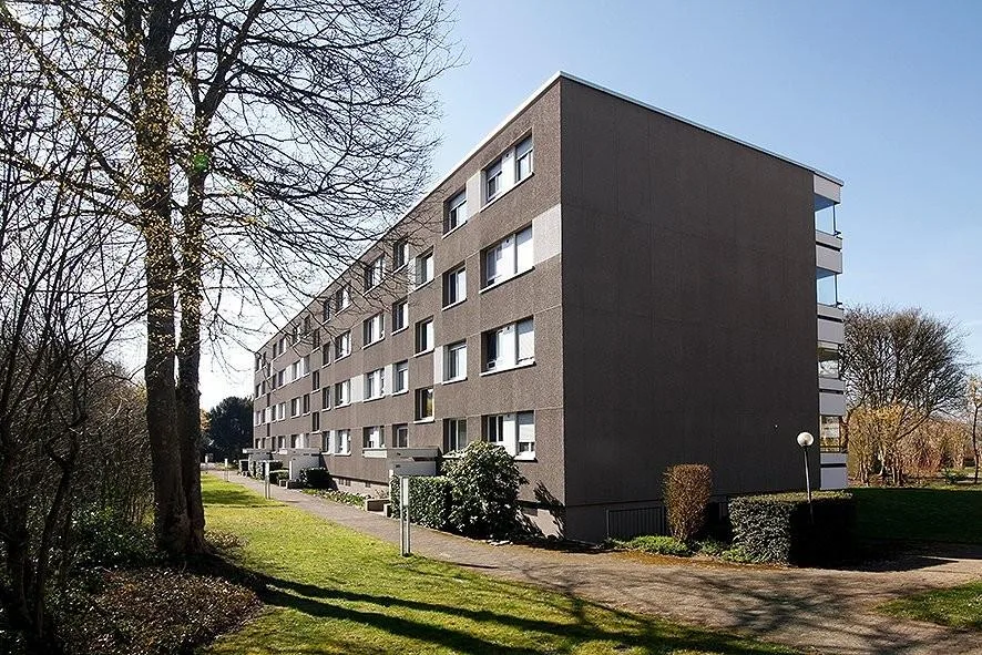 Motorradabstellplatz zu vermieten