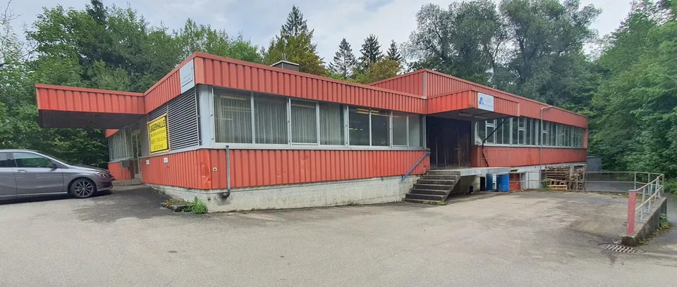628 m² helle Lager- und Produktionsfläche mit Bürotrakt